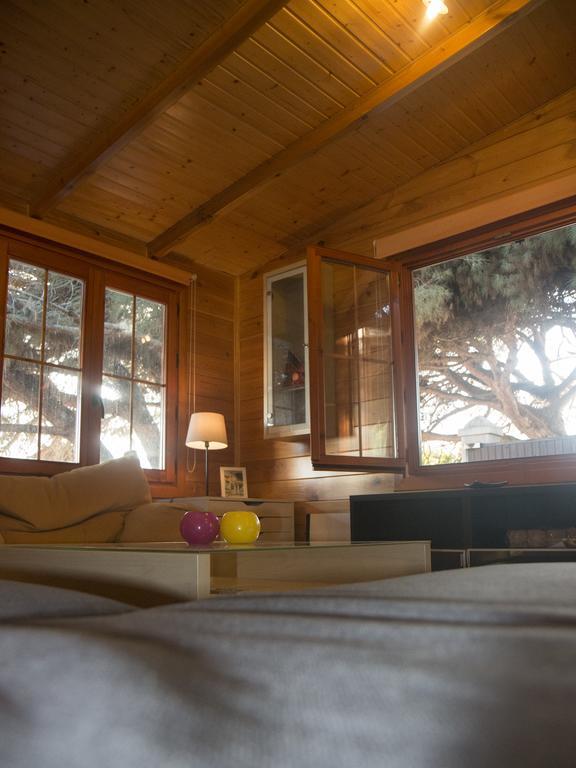 Wood House Close Beach Марбелья Экстерьер фото