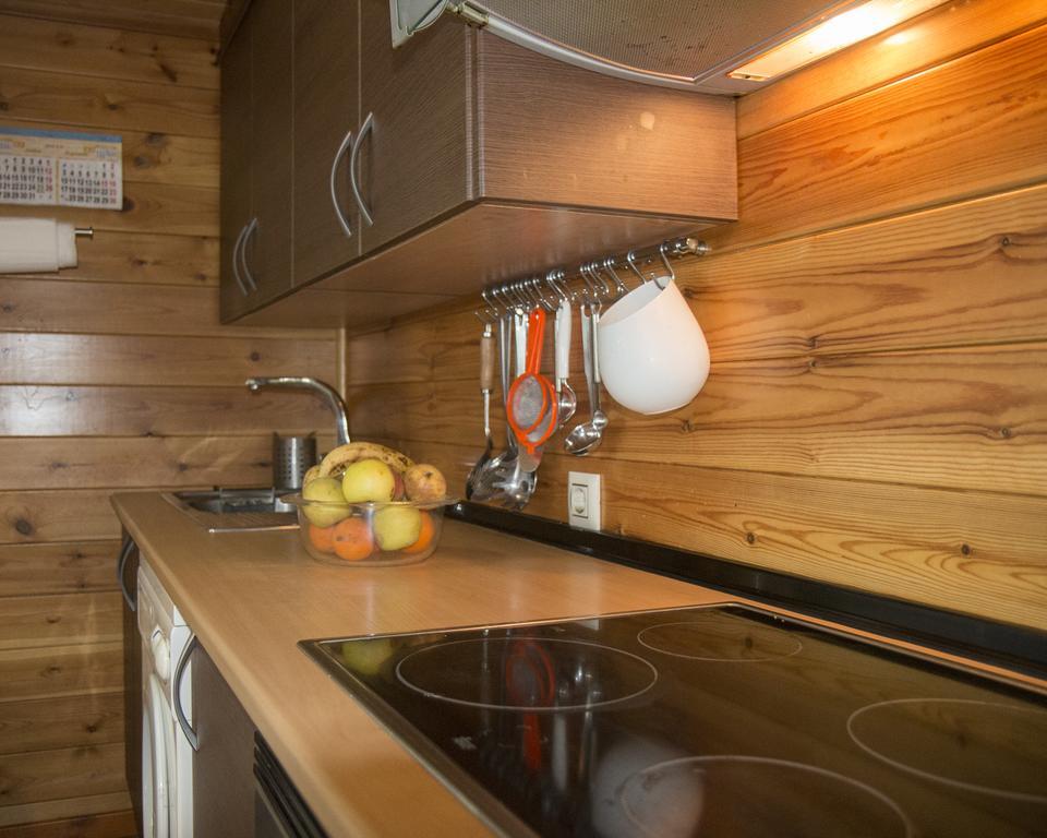 Wood House Close Beach Марбелья Экстерьер фото